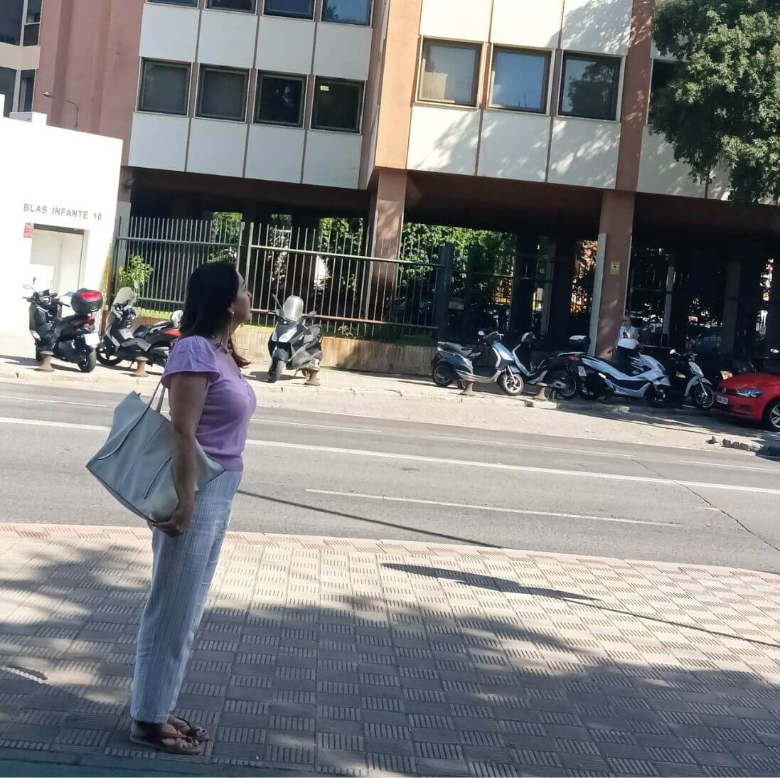 edificio urbis sevilla compraventa